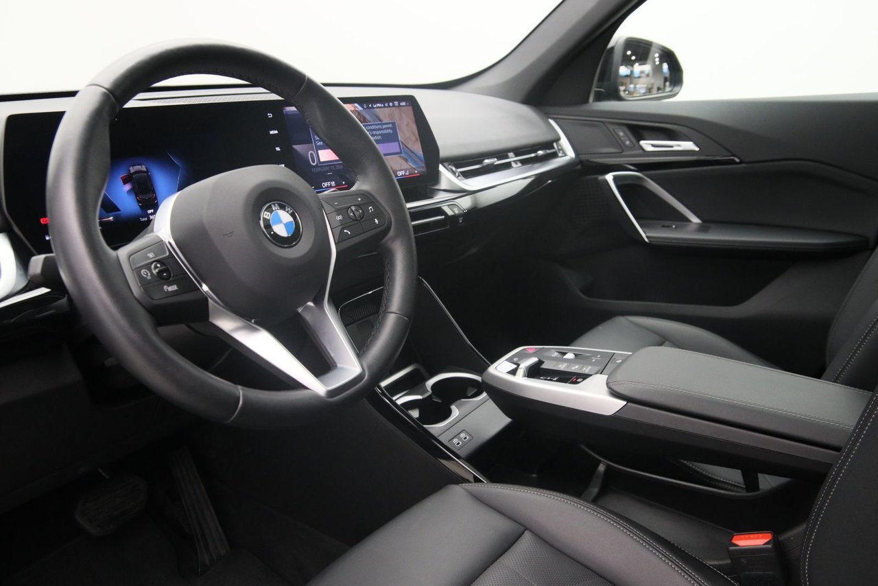 2025 BMW X1 xDrive28i Black Baie-Comeau - photo #5