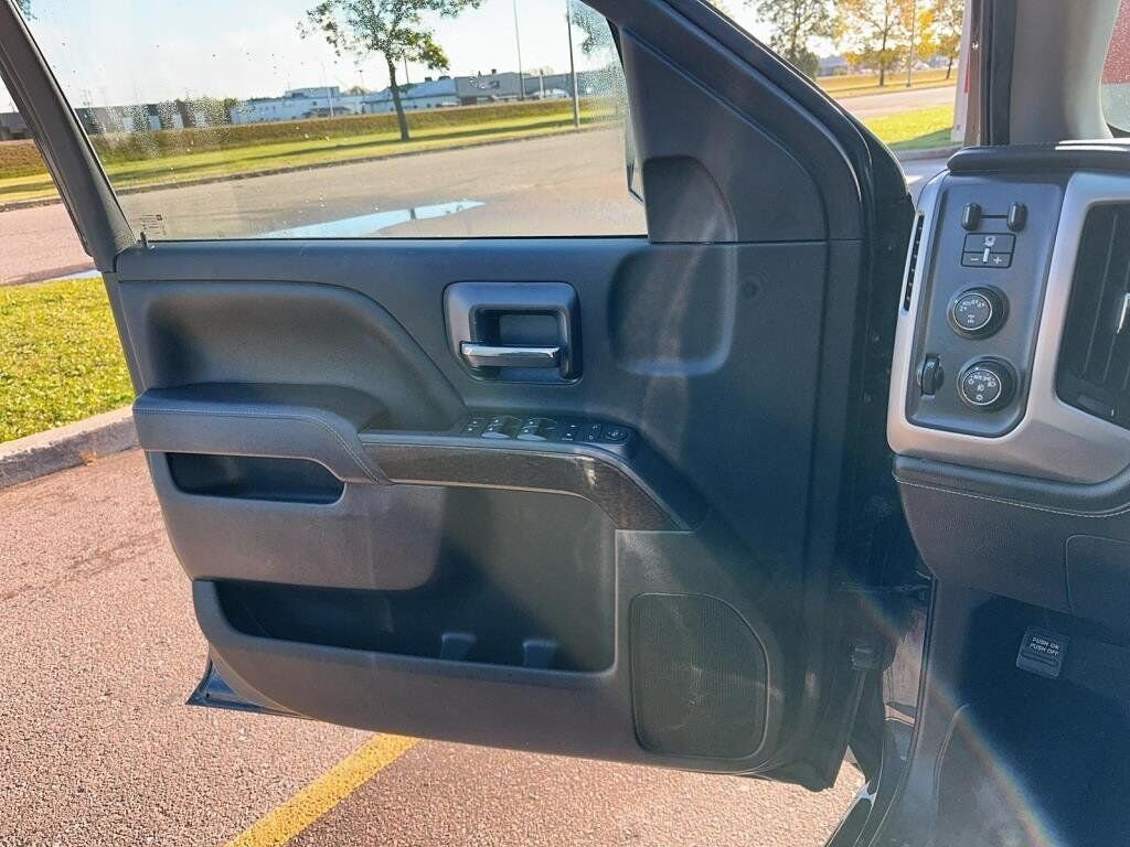 GMC Sierra 1500 NIV 3GTU2MECXJG515249 2018 gray Chicoutimi - photo #7
