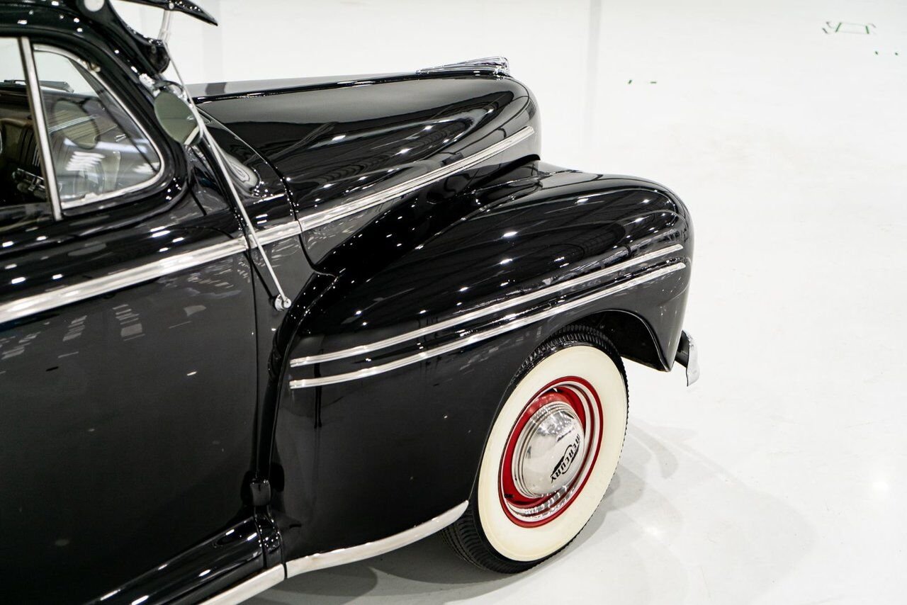 Mercury Eight Business Coupe 1947 Noir Montréal - photo #46