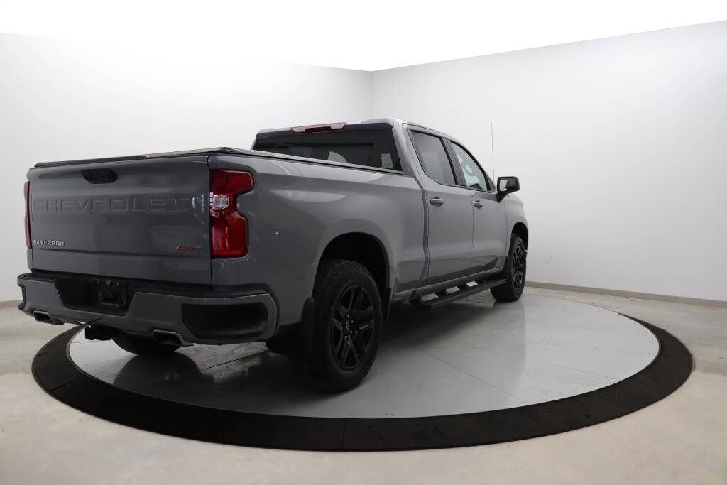 Chevrolet Silverado 1500 NIV 1GCUDEED8RZ166970 2024 Gris Baie-Comeau - photo #3