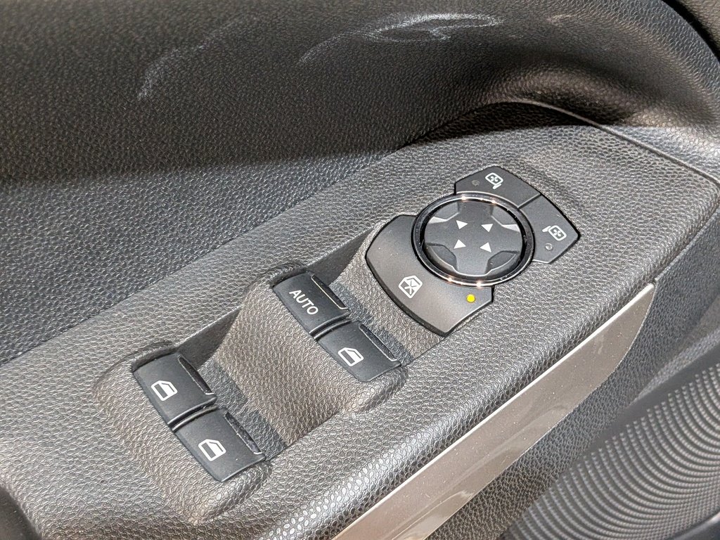 2018 Ford EcoSport Titanium 4WD Red Val-David - photo #34