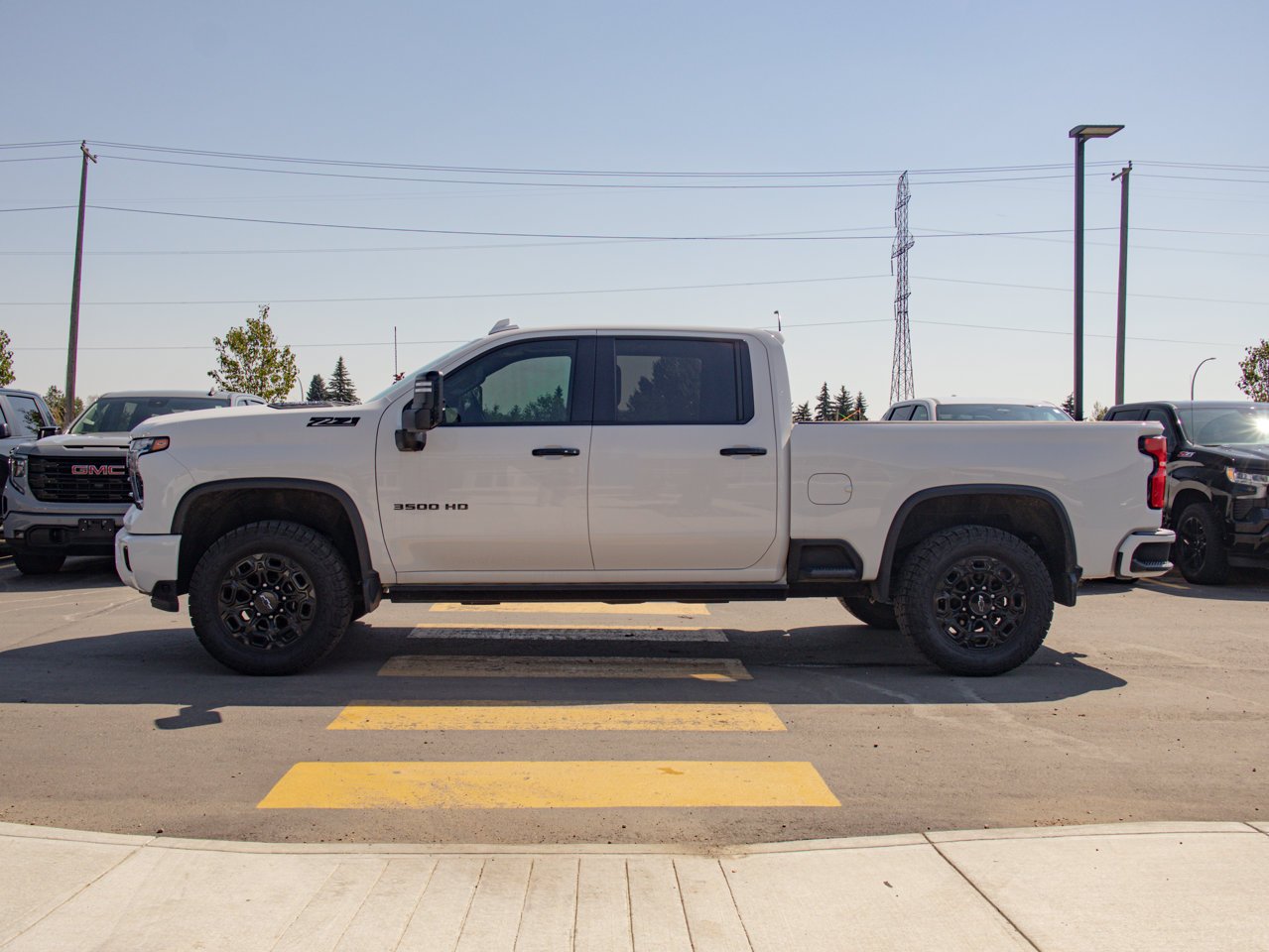 2024 Chevrolet Silverado 3500HD 4WD Crew Cab 159 LTZ White Sherwood Park - photo #6