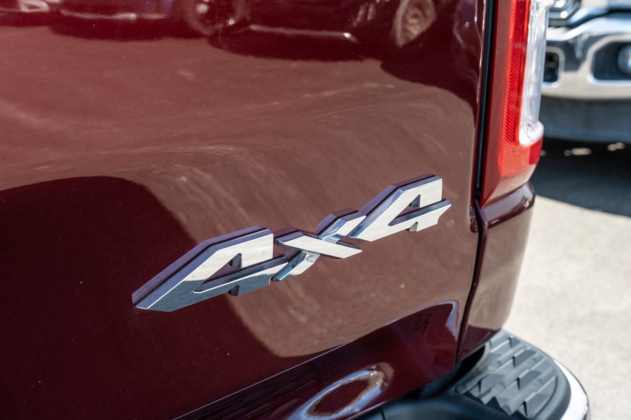 2022 Ram 1500 Red Gatineau - photo #6