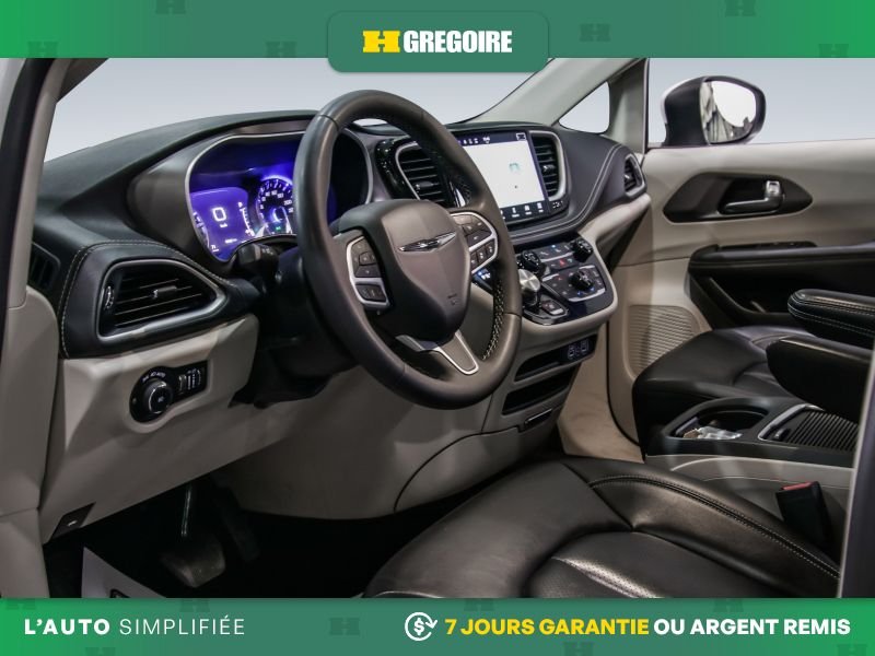 2023 Chrysler Pacifica White Saint-Eustache - photo #8