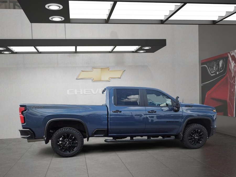 2026 CHEVROLET Silverado 2500HD 2026 LAKESHORE BLUE METALLIC