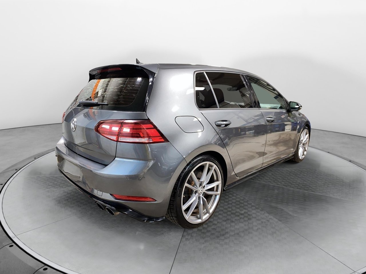 2018 Volkswagen Golf R VIN WVWWF7AU2JW098059 Baie-Comeau - photo #3