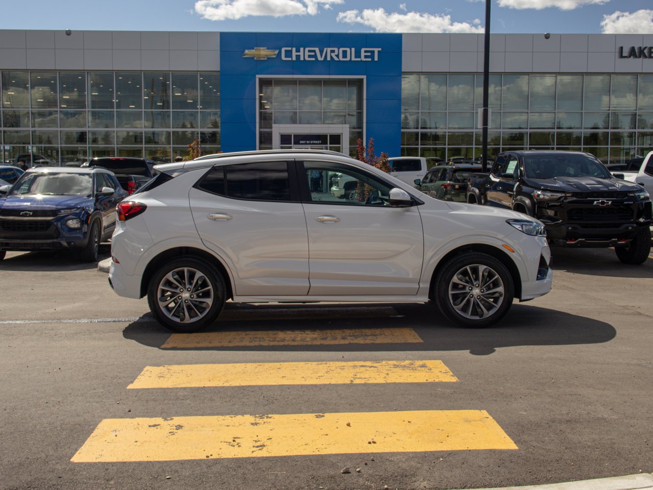 2022 Buick Encore GX AWD 4dr Select White Sherwood Park - photo #12