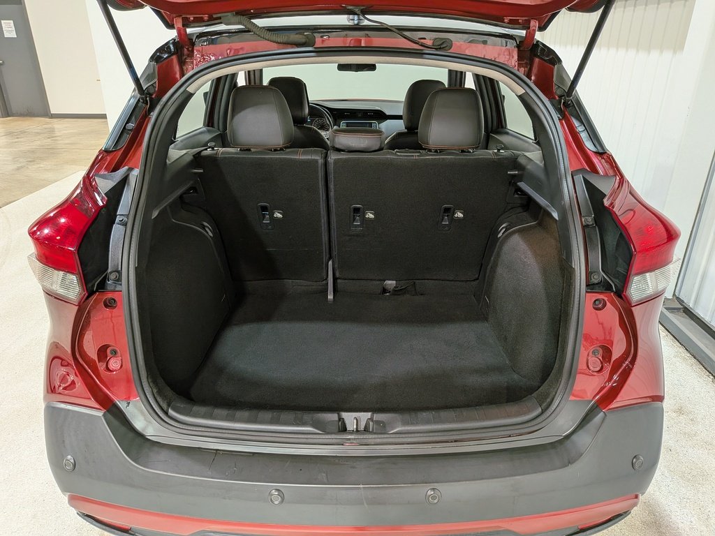2020 Nissan Kicks SR FWD Red Val-David - photo #8