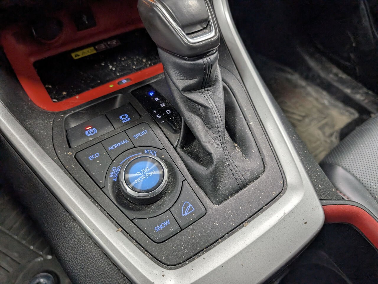 Toyota RAV4 Trail OFFROAD/SIÈGES CHAUFFANTS/TOIT OUVRANT/VOLANT CHAUFFANT/AC BIZONE 2022 Noir minuit métallisé Sherbrooke - photo #19