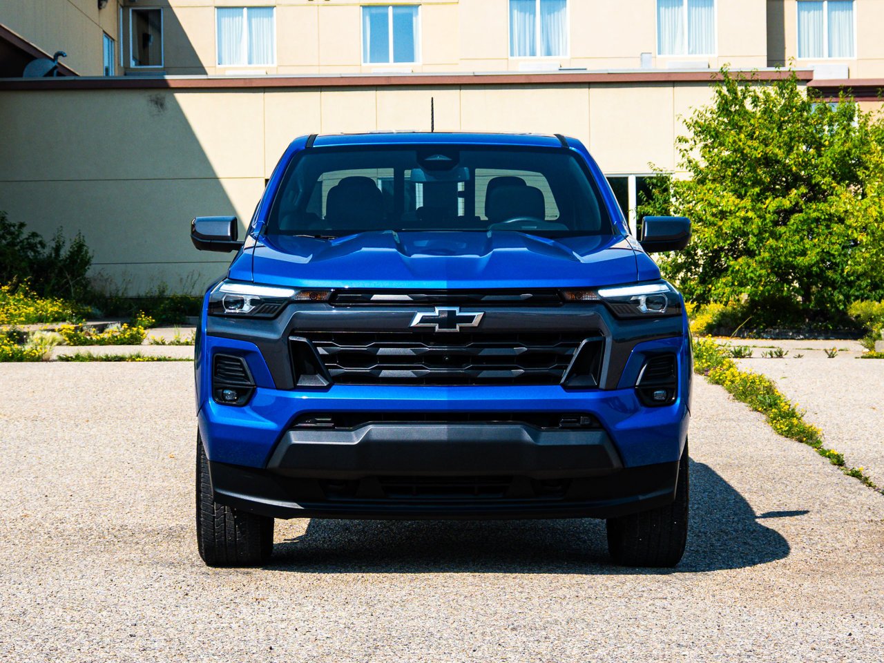2024 Chevrolet Colorado 4WD Crew Cab LT Blue Sherwood Park - photo #2