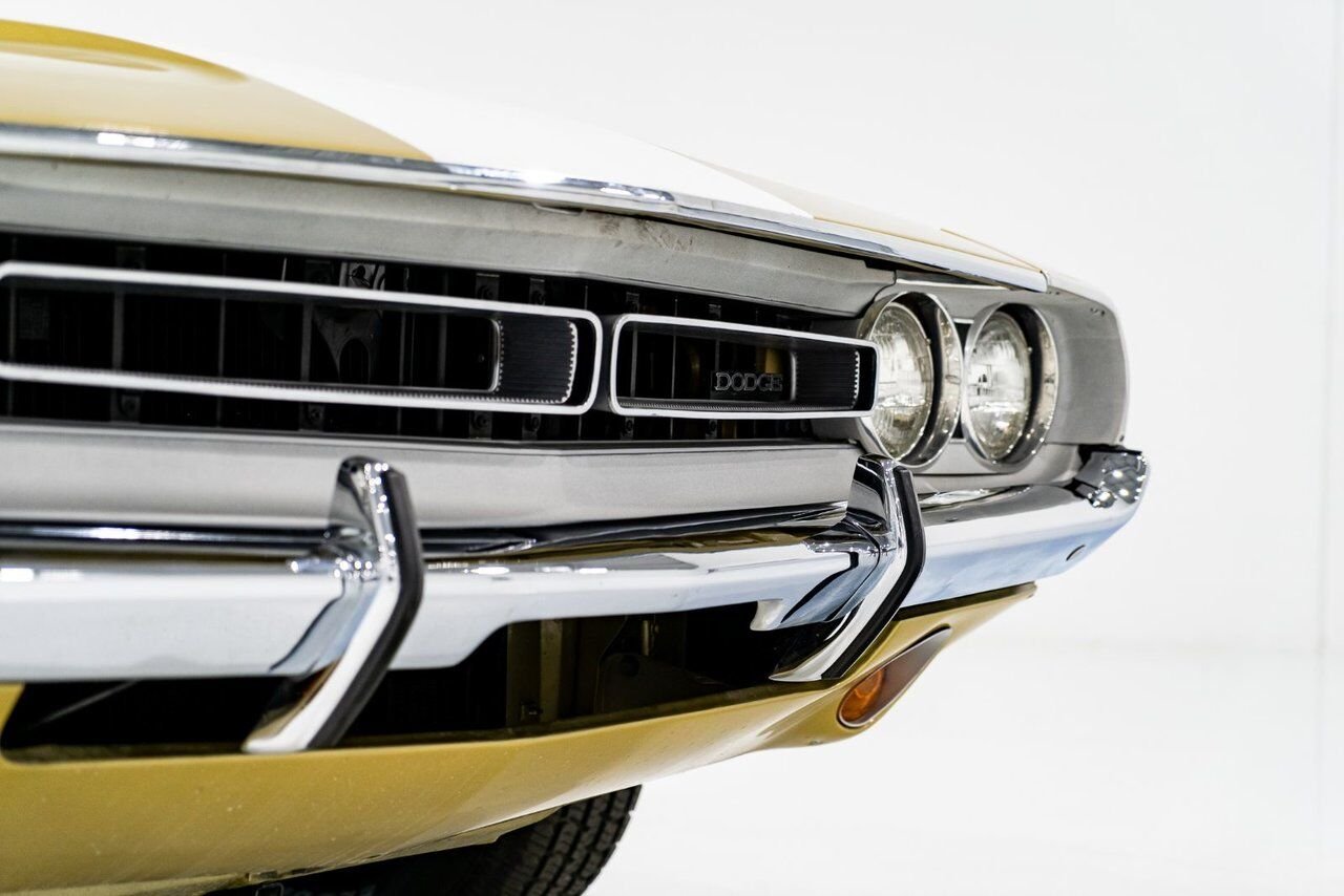 Dodge Challenger *PRIX EN USD* Convertible Fully restored to desirable specifications 1971 Or Montréal - photo #42
