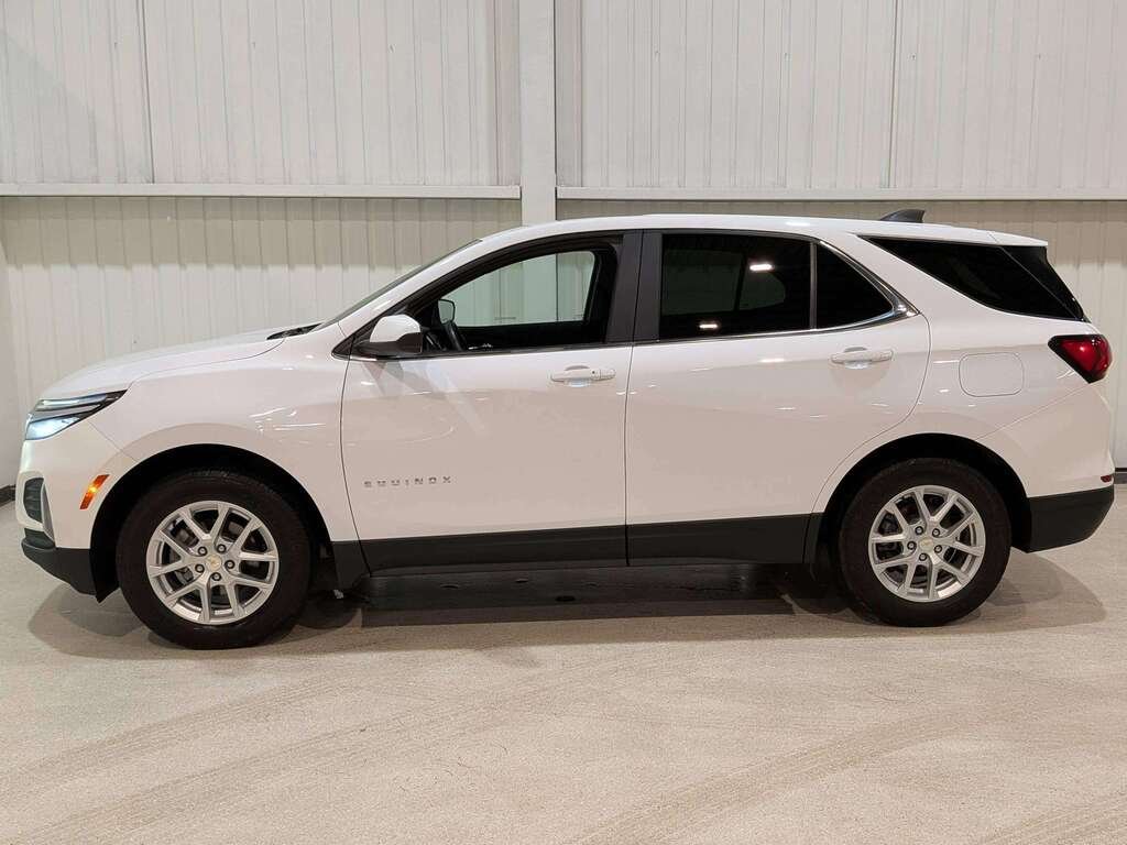 Chevrolet Equinox 2023 Blanc Val-David - photo #2