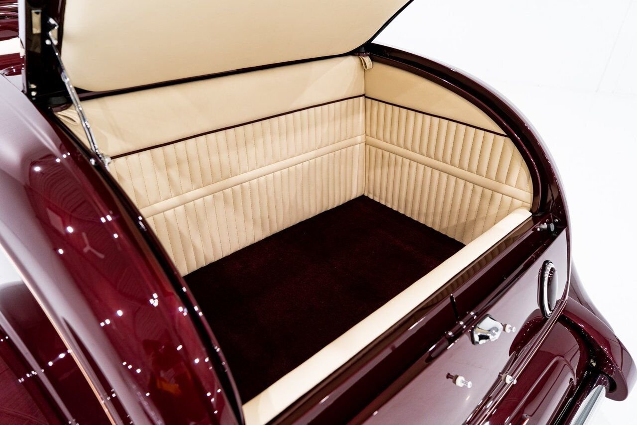 1932 Ford Highboy Lobeck creation spectacular presentation **PRICE IN USD** Red Montreal - photo #65