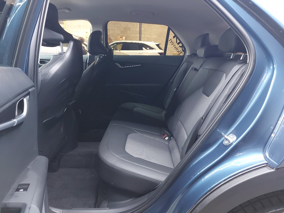 2026 KIA Niro Mineral Blue Blainville - photo #7
