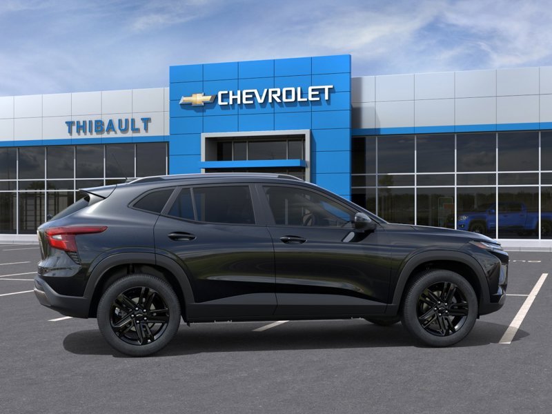 2026 CHEVROLET Trax 2026 MOSAIC BLACK METALLIC