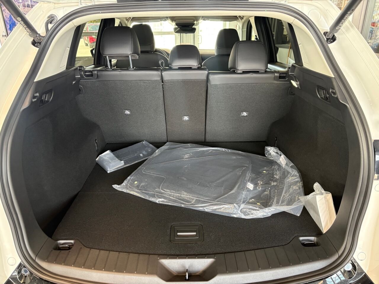 2026 MAZDA CX-5 GT TOIT OUVRANT Rhodium White Metallic Châteauguay - photo #6