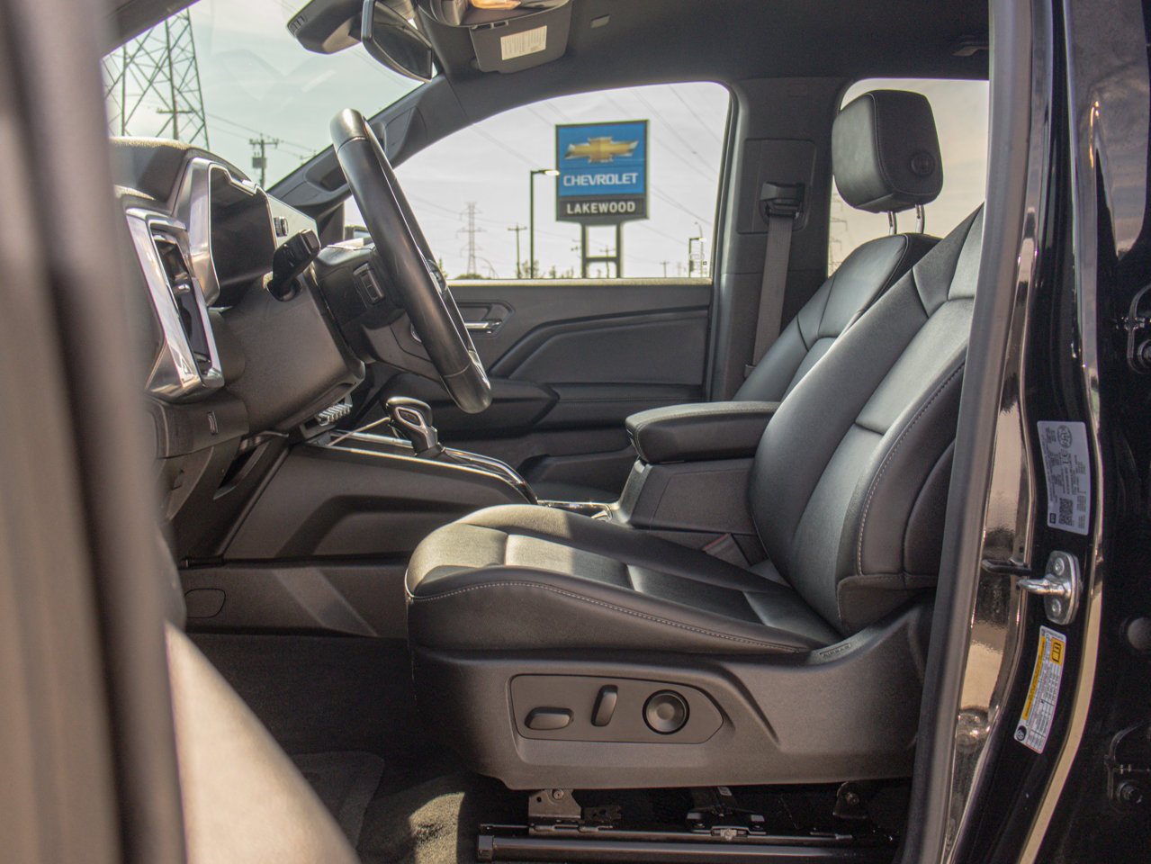 2024 GMC Canyon 4WD Crew Cab Elevation Black Sherwood Park - photo #17
