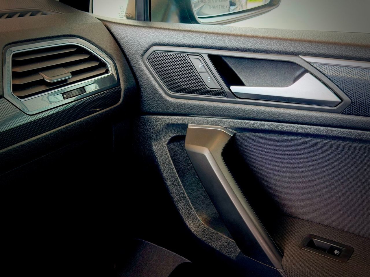 Volkswagen Tiguan 2021 Bleu Notre-Dame-des-Prairies - photo #33