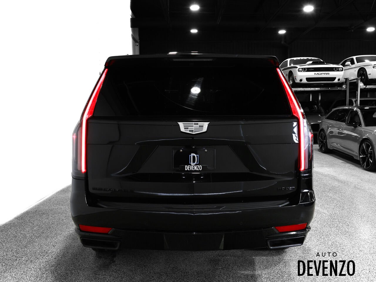 Cadillac Escalade 2022 Noir Saint-Eustache - photo #3