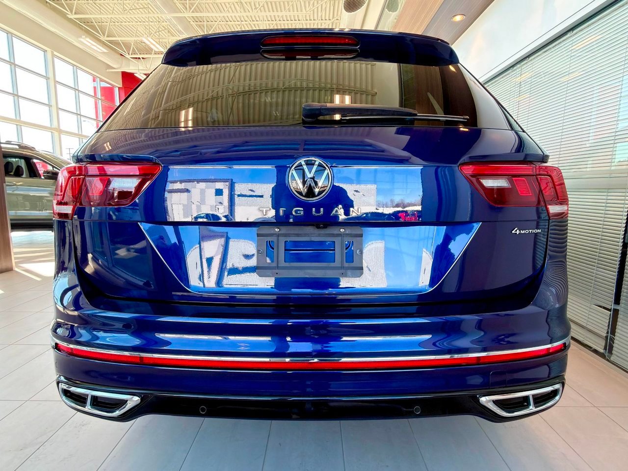 Volkswagen Tiguan 2024 Bleu Notre-Dame-des-Prairies - photo #12