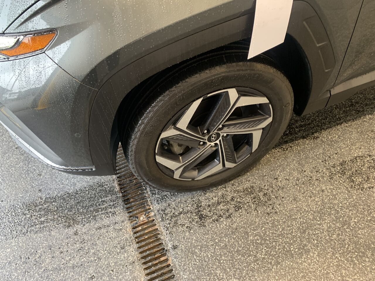 Hyundai Tucson hybride TUCSON LUXURY 2023 Gris Châteauguay - photo #1