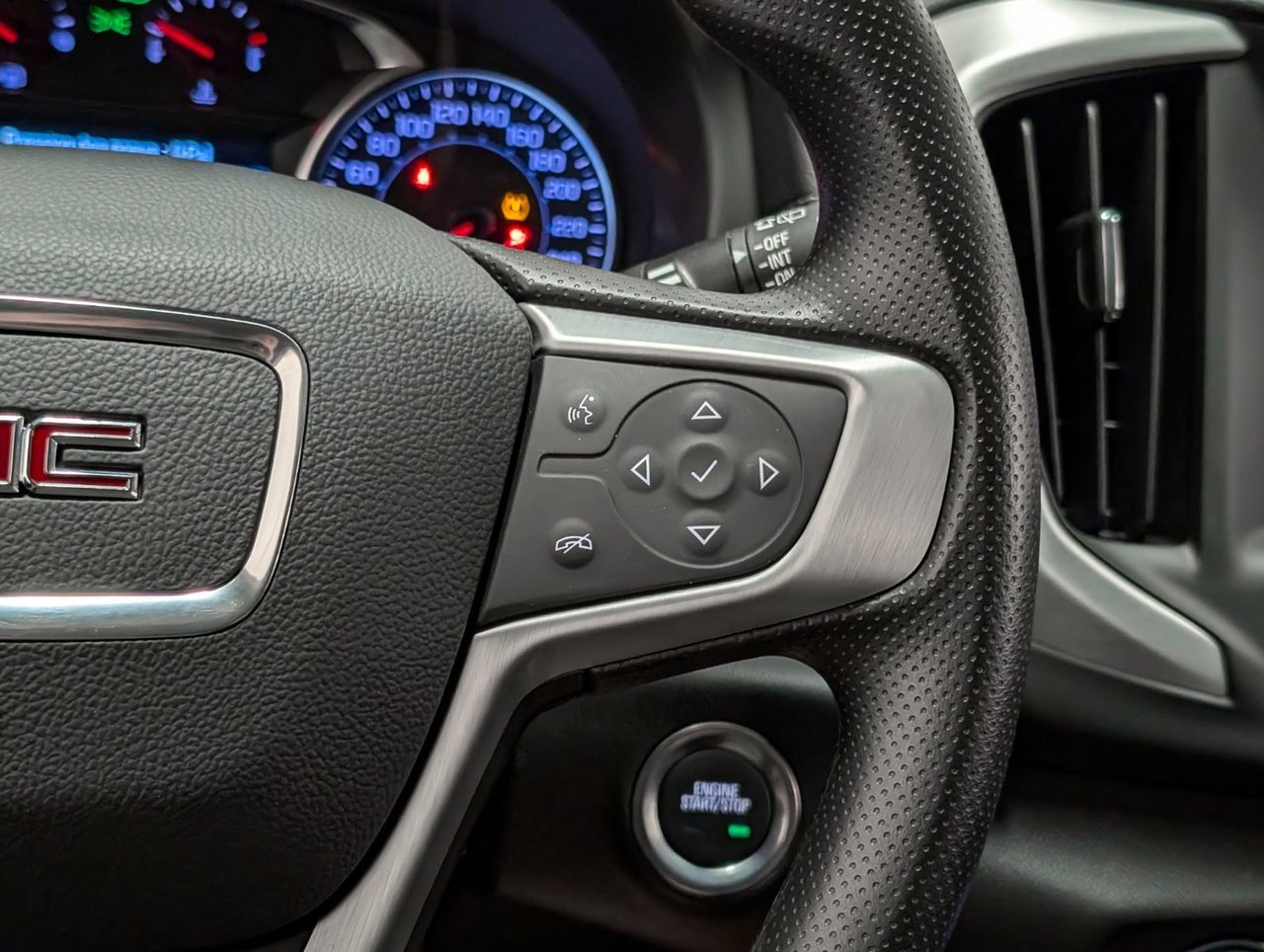 2023 GMC Terrain SLE Saint-Eustache - photo #14