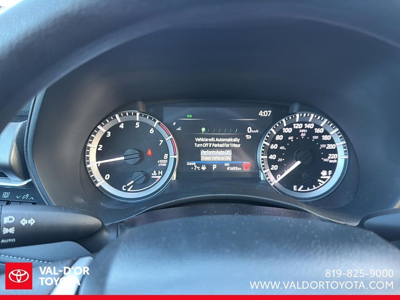 Toyota Highlander LE AWD LE AWD 2024 Gris Val-d'Or - photo #9