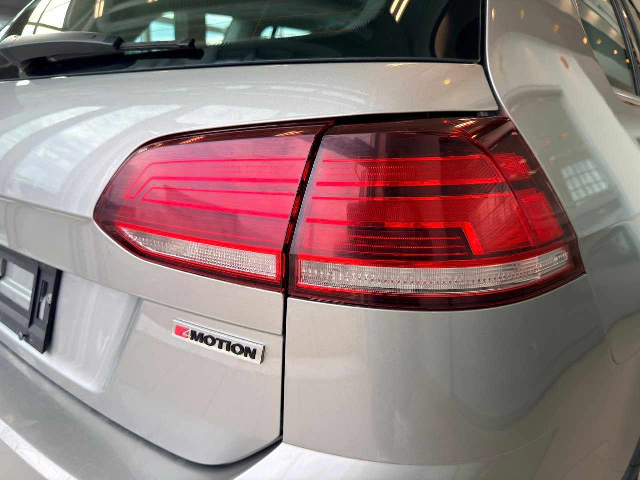 2019 Volkswagen Golf Alltrack Silver Notre-Dame-des-Prairies - photo #11