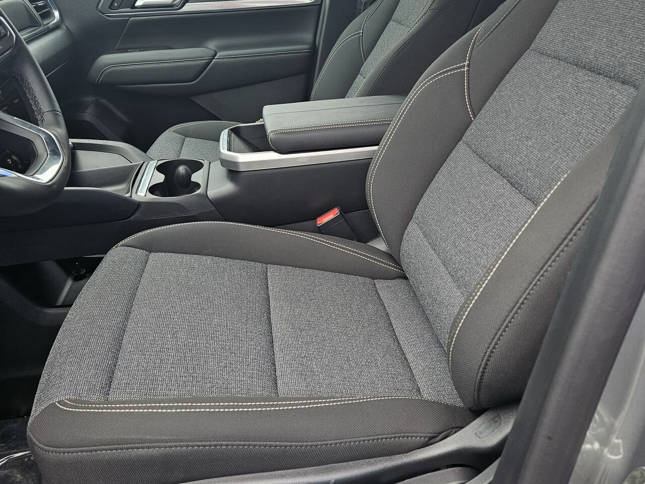 2026 GMC Terrain Élévation 4 portes TI Sterling Metallic Thetford Mines - photo #11