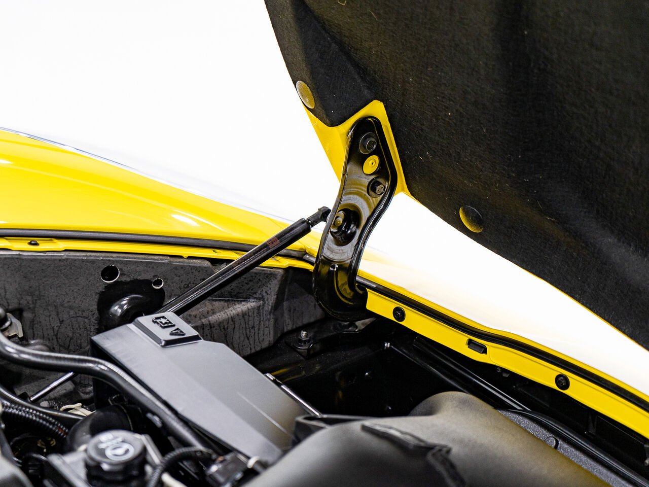 2008 Chevrolet Corvette With only 900km (563mi) From new with window sticker Yellow Kirkland - photo #86