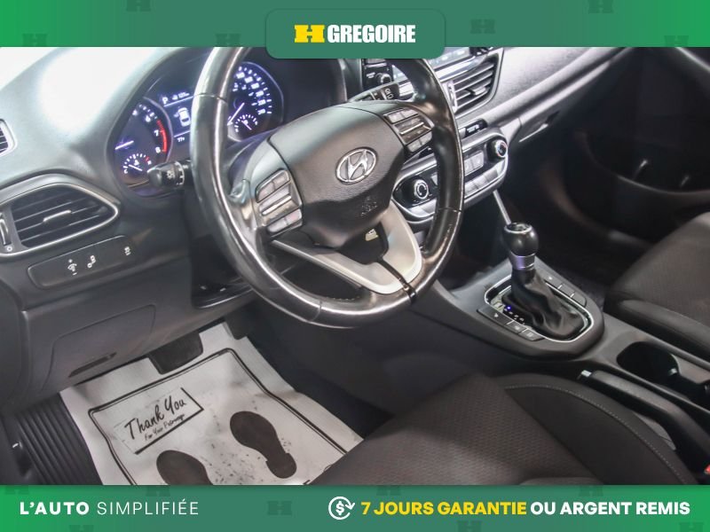 2020 Hyundai Elantra Red Saint-Eustache - photo #20