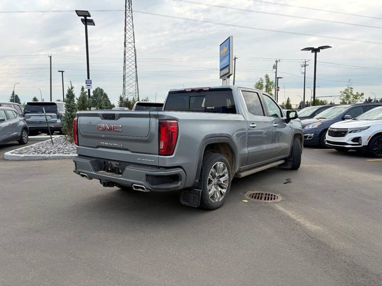 2025 GMC Sierra 1500 4WD Crew Cab 147 Denali Grey Sherwood Park - photo #4