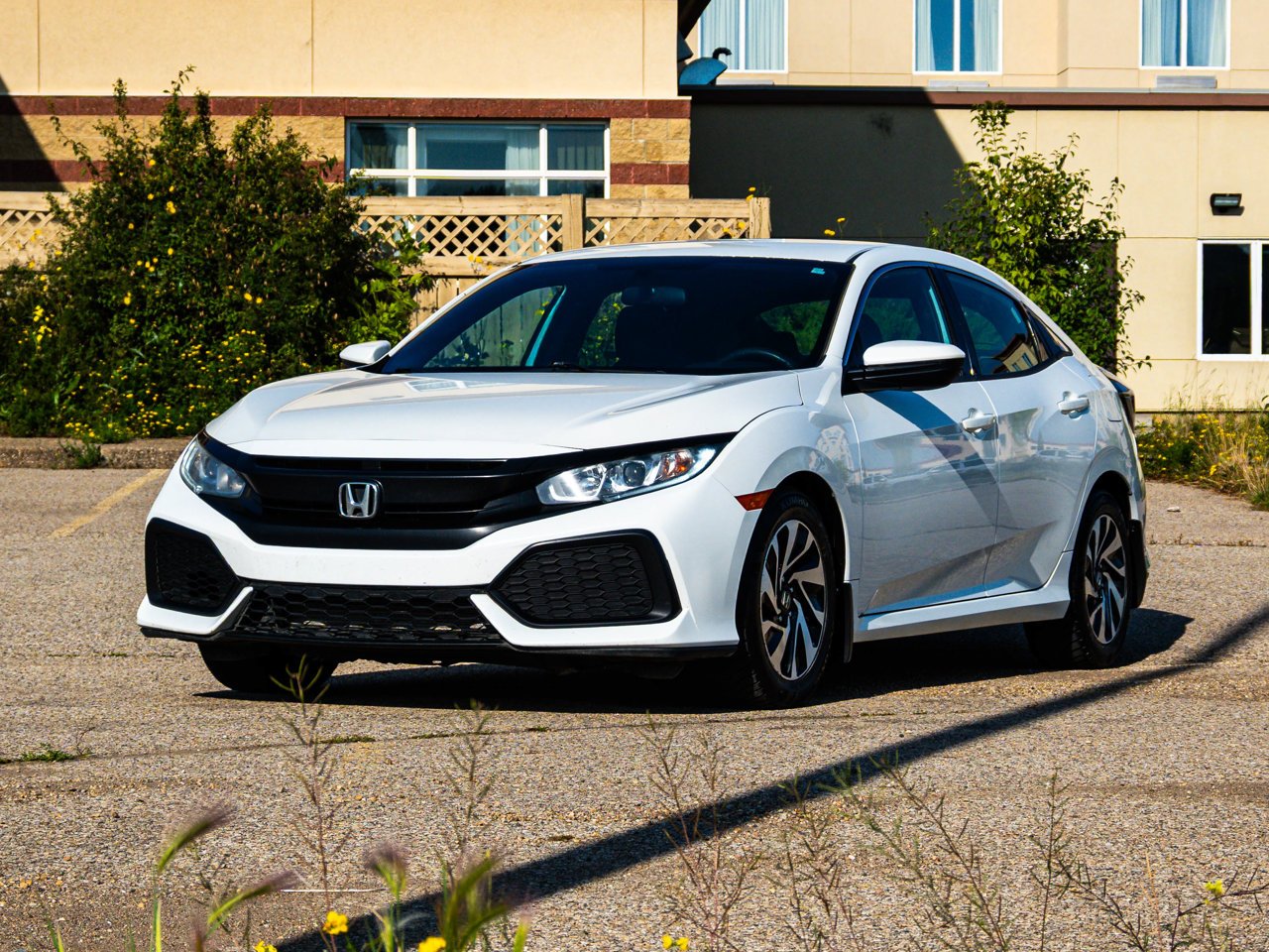 2018 Honda Civic Hatchback LX CVT White Sherwood Park - photo #3
