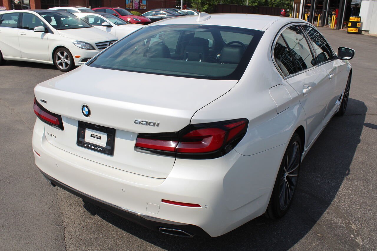 2021 BMW 5 Series VIN: WBA13BJ06MCG37906 White Sainte-Rose - photo #3