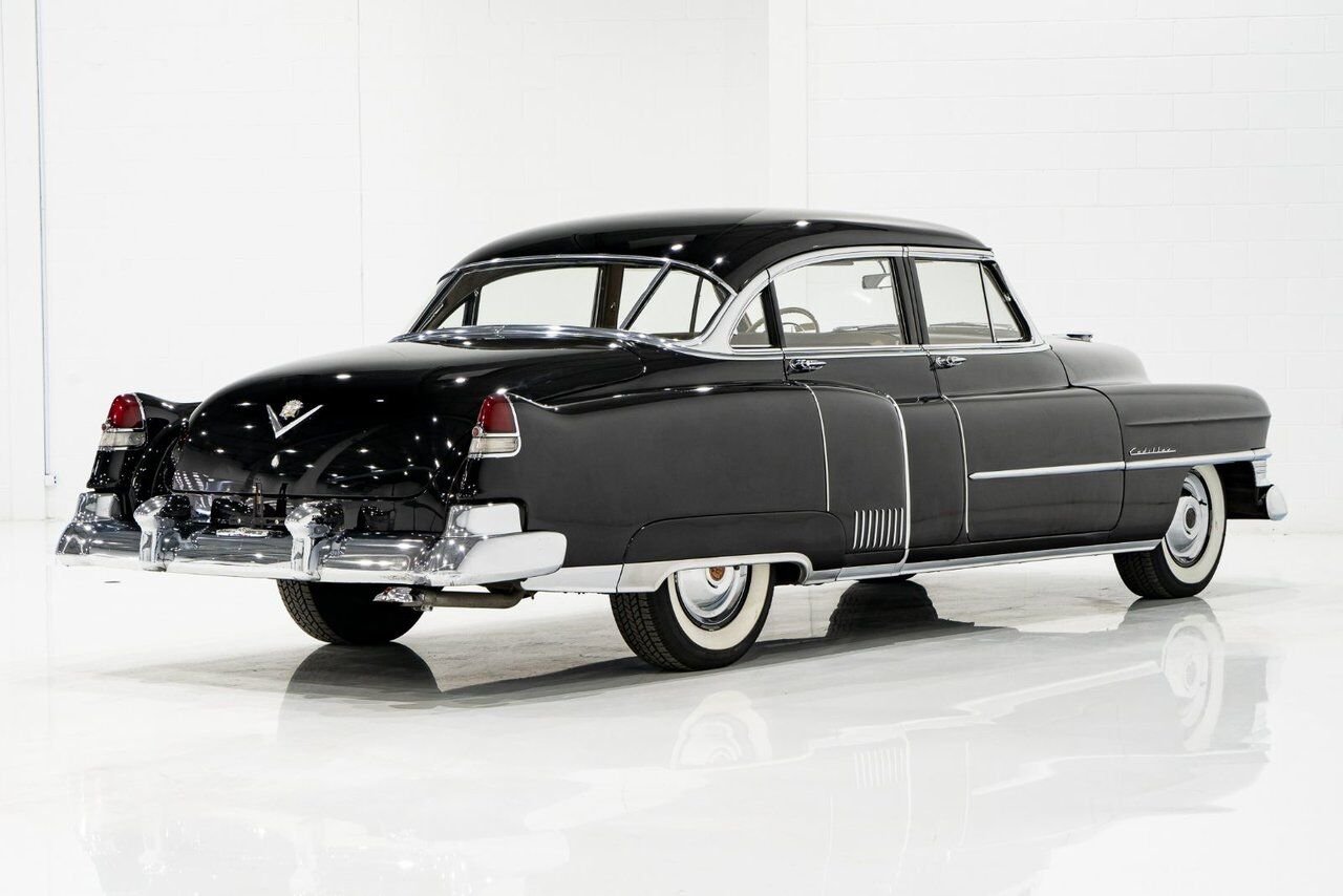 Cadillac Fleetwood Unrestored factory black paint **PRICE IN USD** 1951 Noir Montréal - photo #21