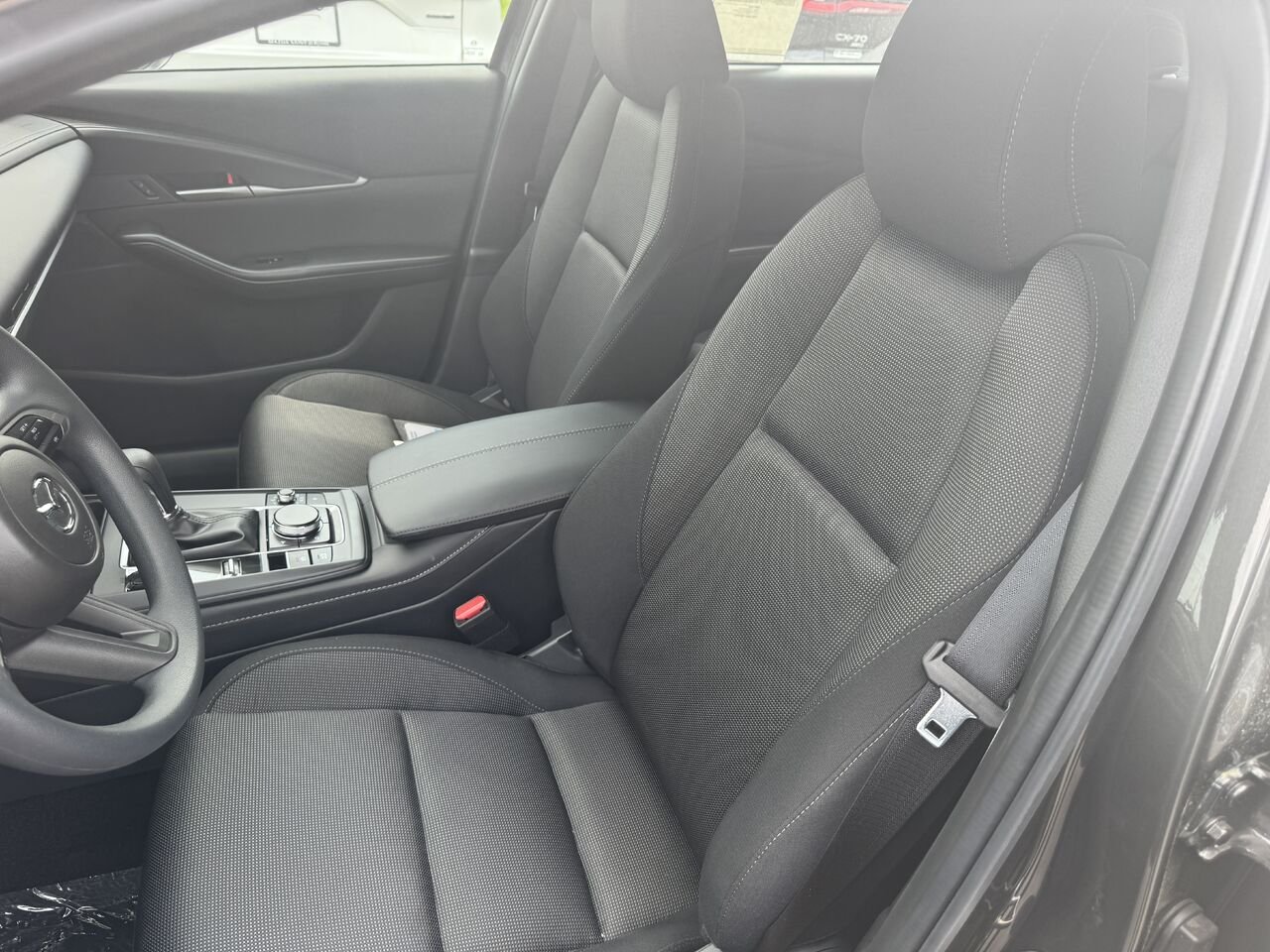 2026 Mazda CX-30 GX TI Machine Grey Metallic Saint-Jérôme - photo #24