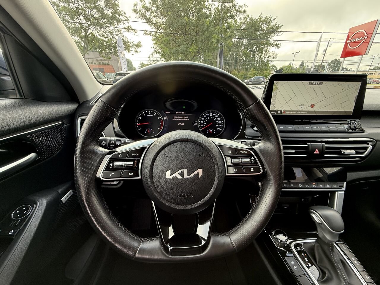 2023 Kia Seltos SX Turbo TI avec intérieur noir Blue Châteauguay - photo #14