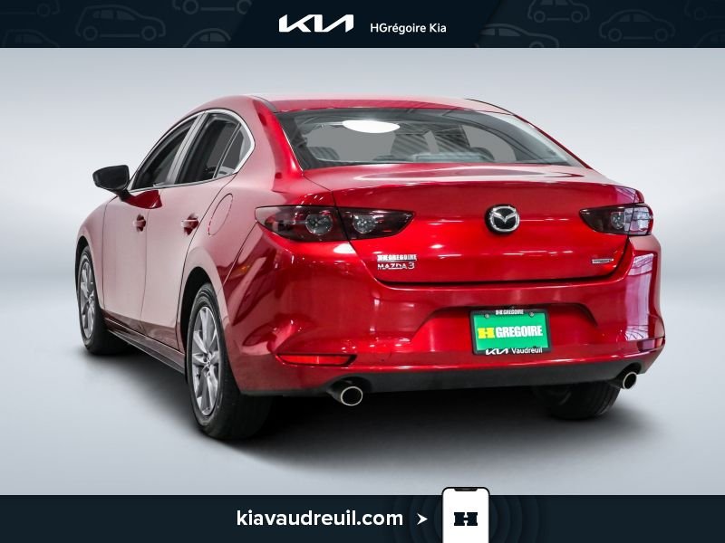 2021 Mazda 3 Red Saint-Eustache - photo #4