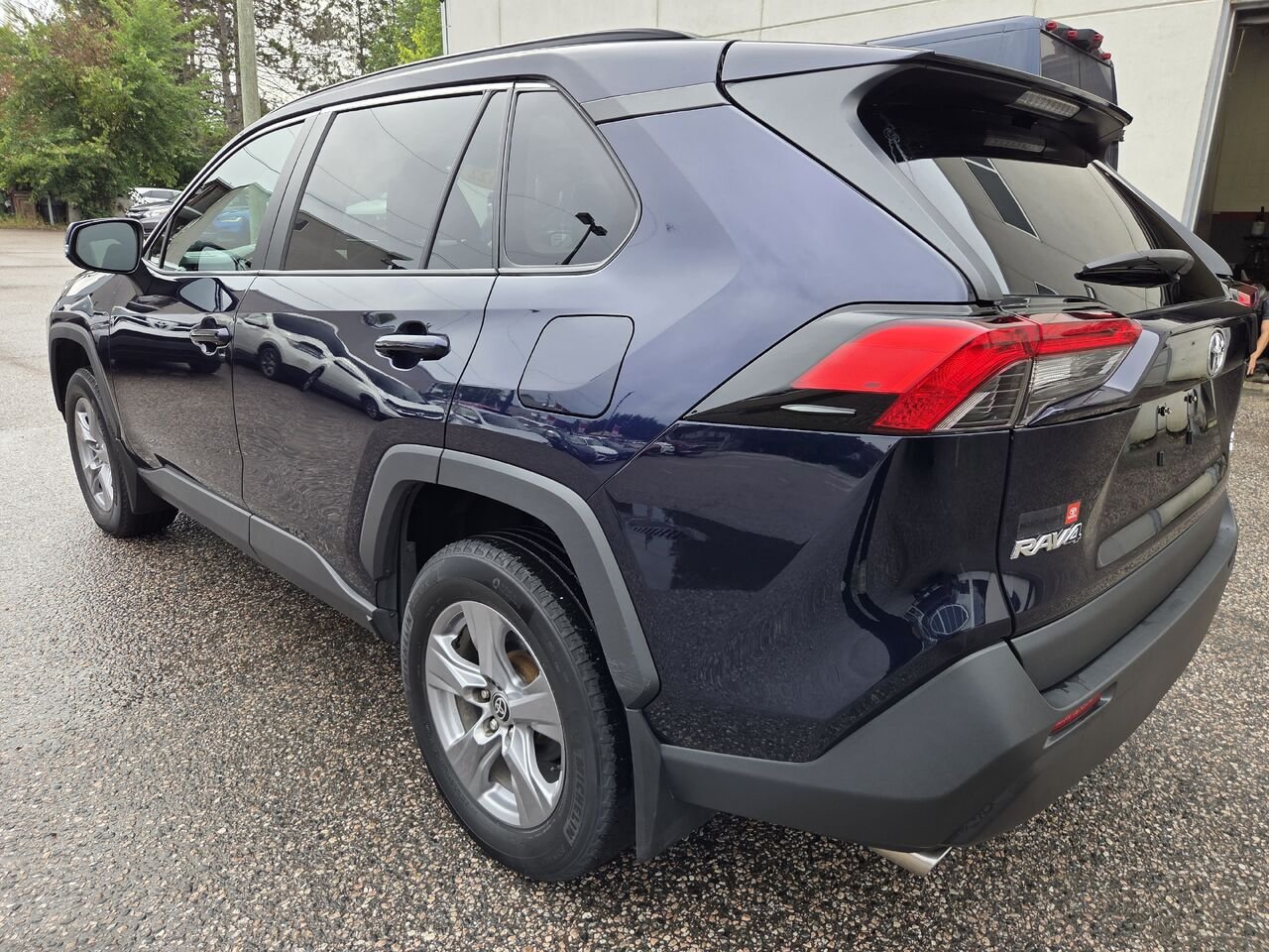 2022 Toyota RAV4 Blue Mont-Laurier - photo #7
