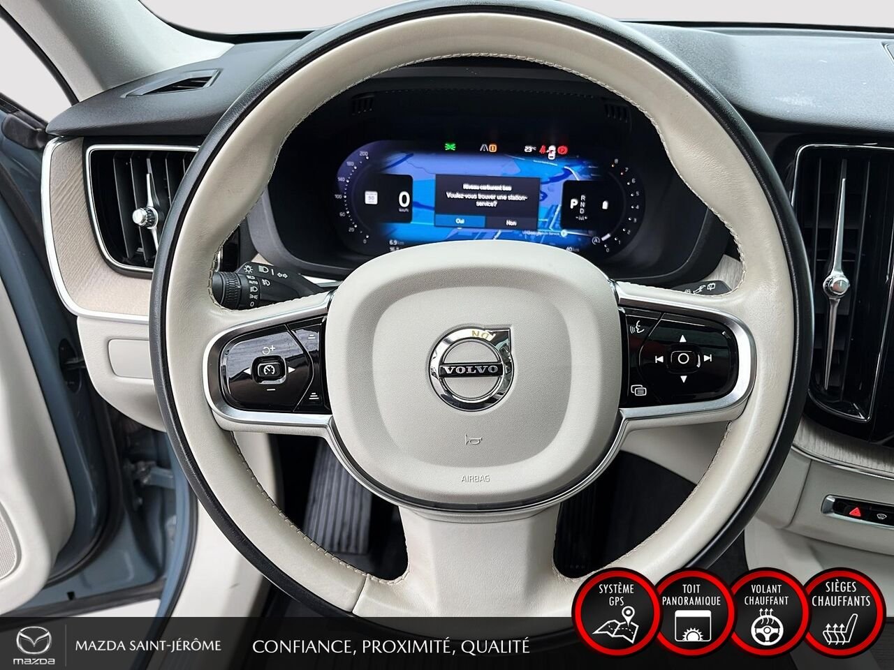 Volvo XC60 B5 PLUS DARK THEME | AWD | CAMÉRA 360 | TOIT PANO | 2024 Gris Saint-Jérôme - photo #12