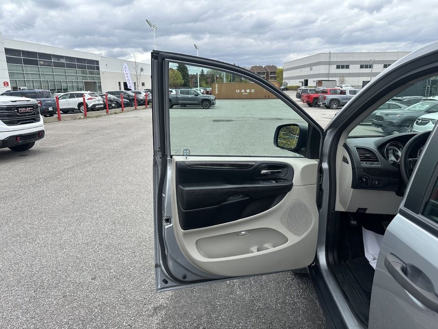 DODGE CARAVAN 2019 2019 Gris
