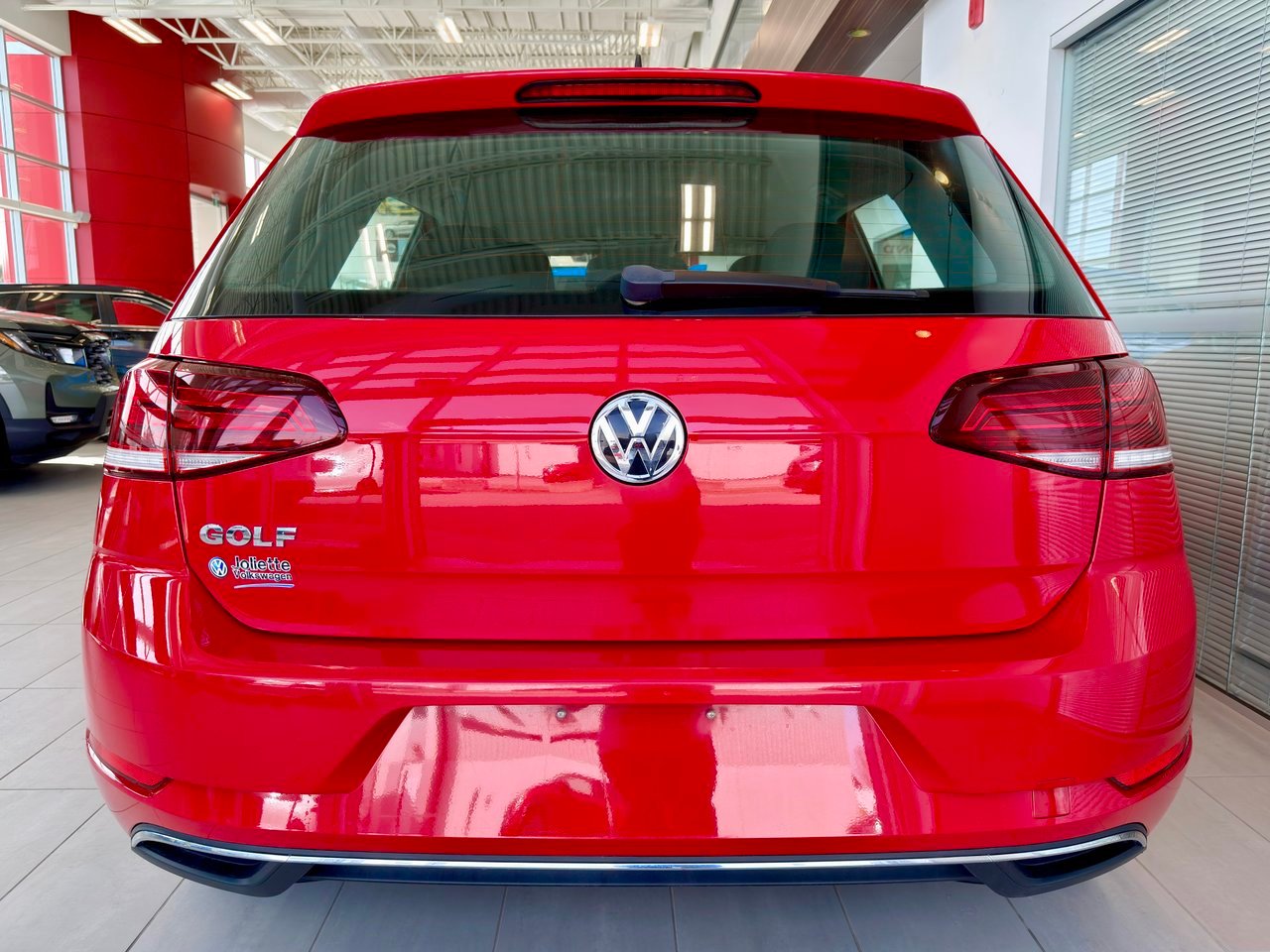 2021 Volkswagen Golf Red Notre-Dame-des-Prairies - photo #9
