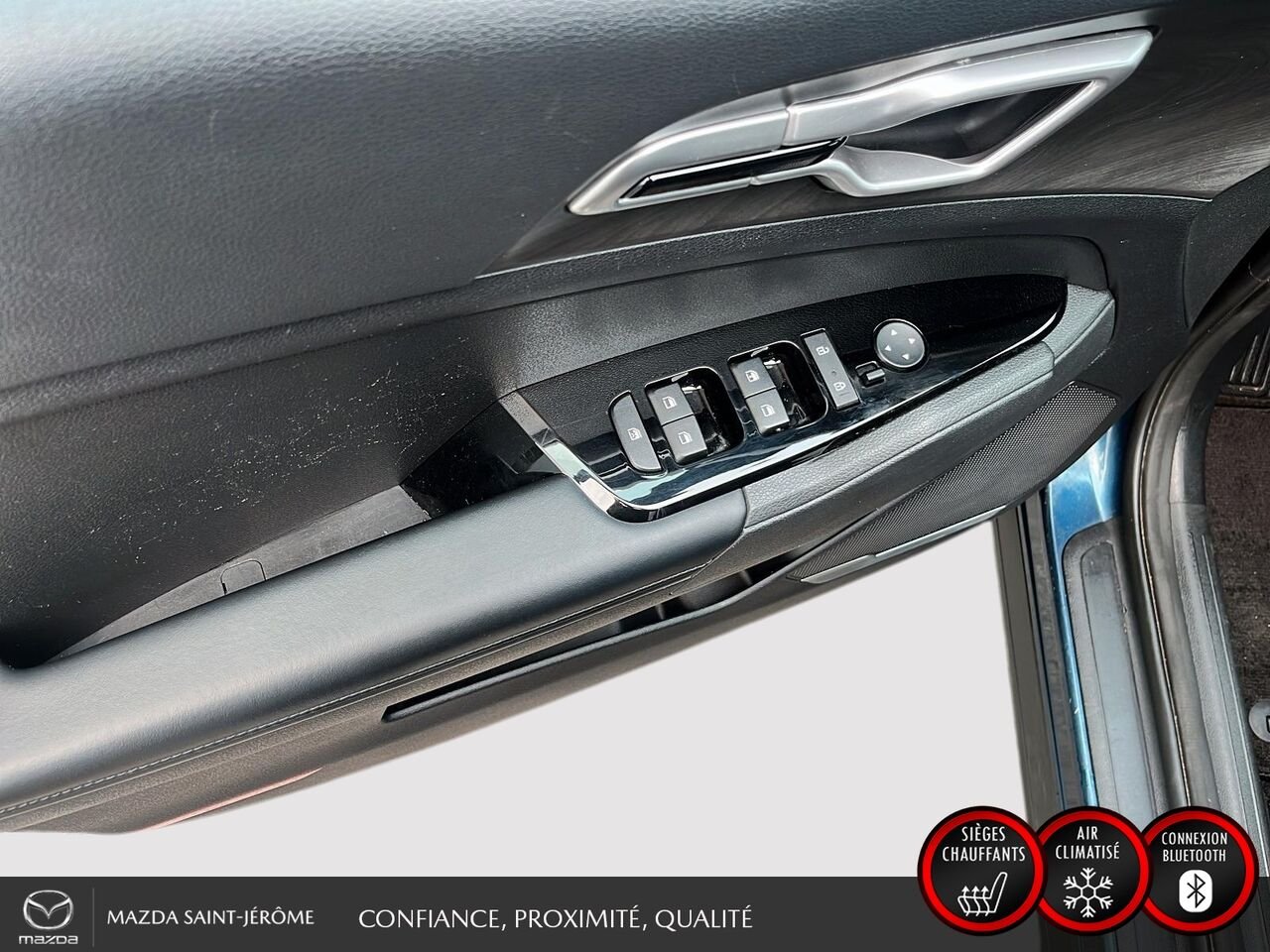 Kia Sportage X-Line | AWD | 2023 Bleu Saint-Jérôme - photo #12