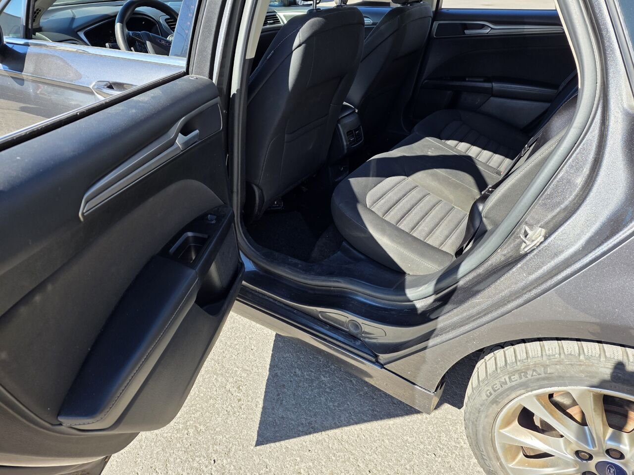 2017 Ford fusion Grey  - photo #9