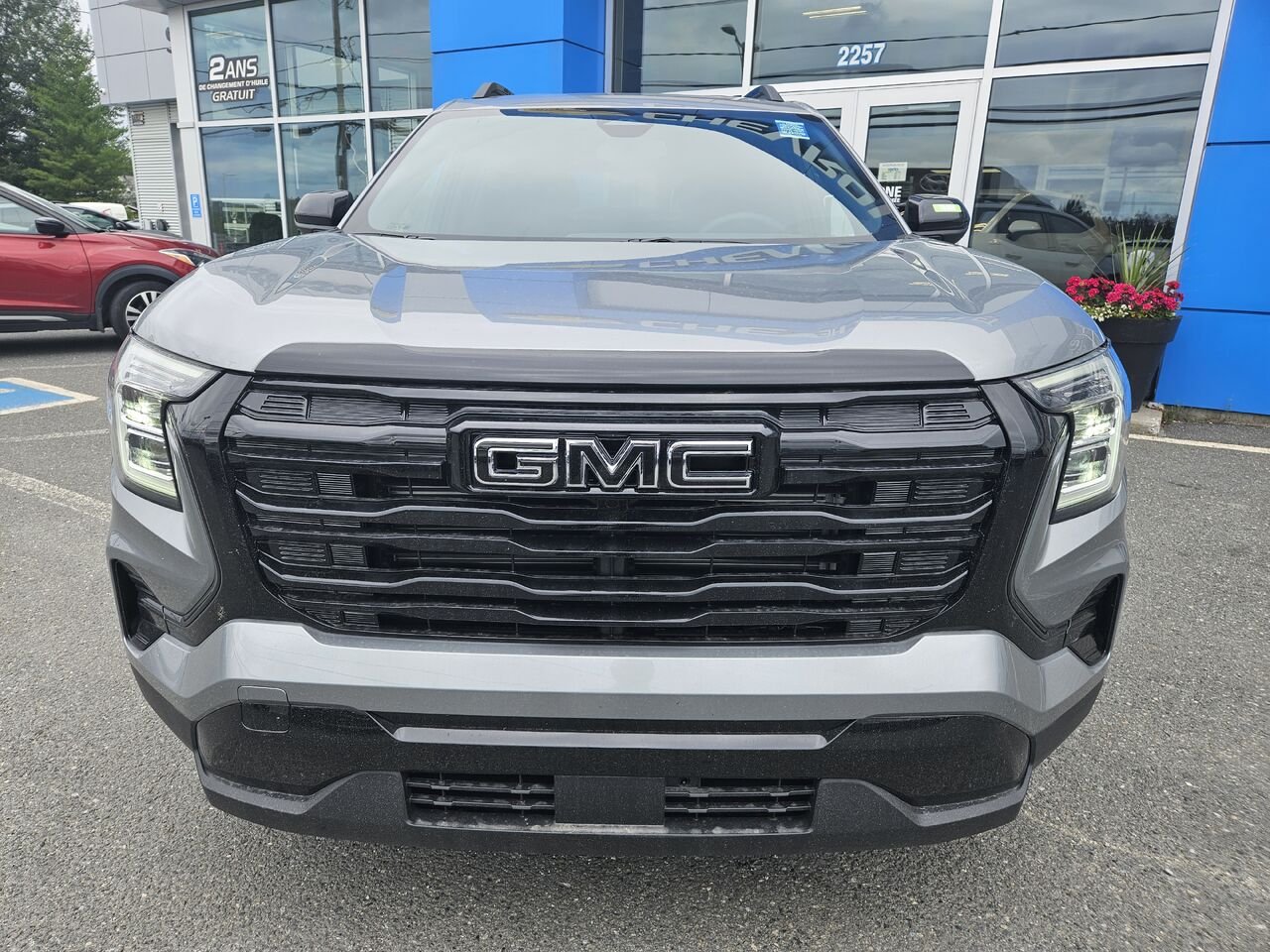 2026 GMC Terrain Élévation 4 portes TI Sterling Metallic Thetford Mines - photo #3