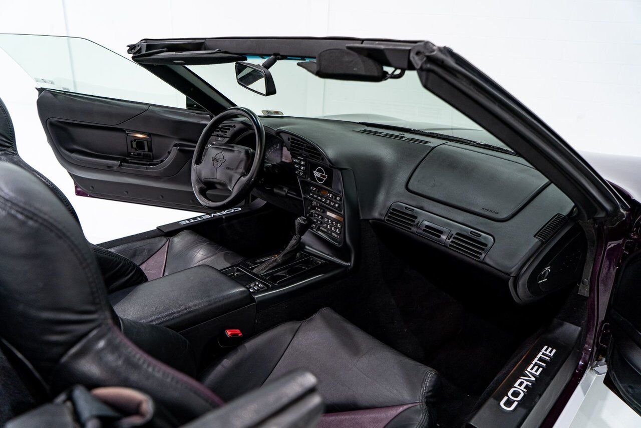 1995 Chevrolet Corvette Convertible Pace Car Pink Montreal - photo #73