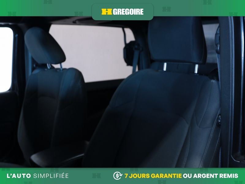 Jeep Wrangler 822458 | Sport 4x4 MANUELLE MAGS CAM RECULE 2019 Noir Laval - photo #13
