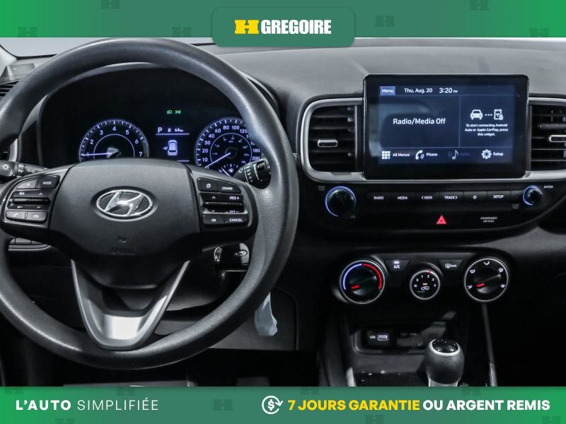 Hyundai Venue 2022 Blanc Blainville - photo #16