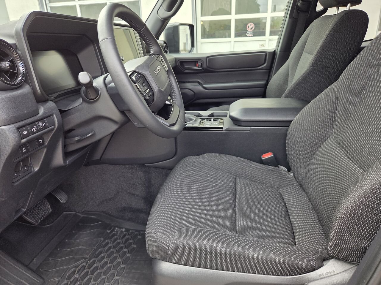 2025 Toyota LAND CRUISER Black Mont-Laurier - photo #11