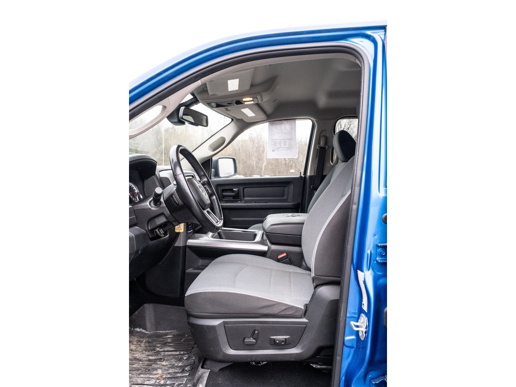 2023 Ram 1500 Classic Blue Gatineau - photo #8